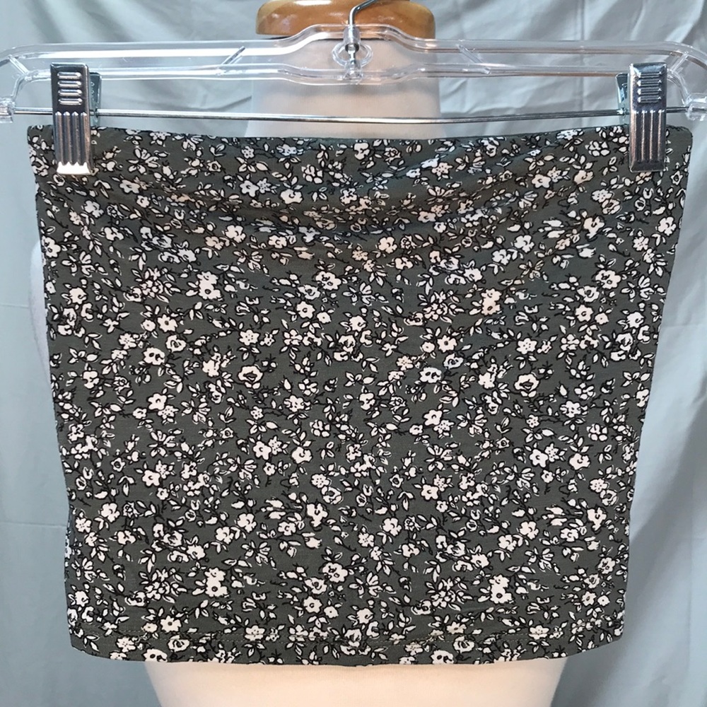 American Eagle Floral Bandeau Crop Top